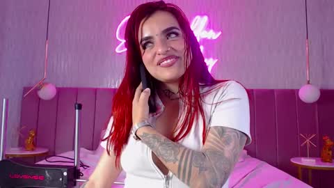 Snapshot of vaaleriee_miller_ chatting on 5, 12, 2024 valeriee miller online show from 5, 12, 2024