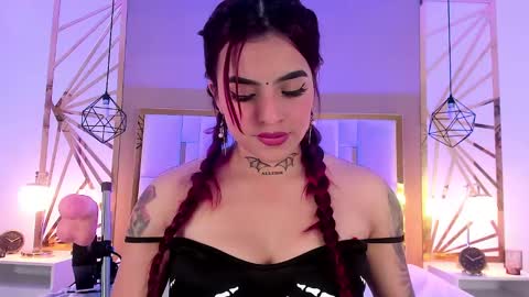 Snapshot of vaaleriee_miller_ chatting on 19, 12, 2024 valeriee miller online show from 19, 12, 2024