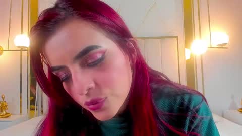 Snapshot of vaaleriee_miller_ chatting on 14, 1, 2025 valeriee miller online show from 14, 1, 2025