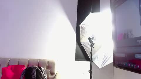 Snapshot of vaaleriee_miller_ chatting on 21, 1, 2025 valeriee miller online show from 21, 1, 2025