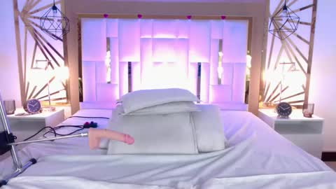 Snapshot of vaaleriee_miller_ chatting on 17, 2, 2025 valeriee miller online show from 17, 2, 2025