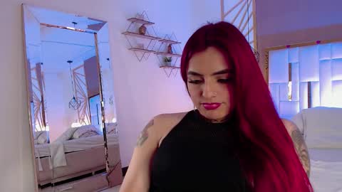 Snapshot of vaaleriee_miller_ chatting on 21, 2, 2025 valeriee miller online show from 21, 2, 2025