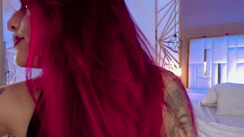 Snapshot of vaaleriee_miller_ chatting on 21, 2, 2025 valeriee miller online show from 21, 2, 2025