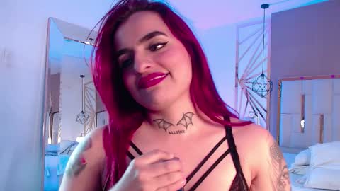 Snapshot of vaaleriee_miller_ chatting on 4, 3, 2025 valeriee miller online show from 4, 3, 2025