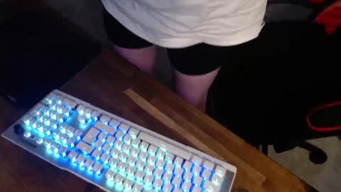 Snapshot of vacation__ chatting on 11, 11, 2025 vacation__ online show from 11, 11, 2025