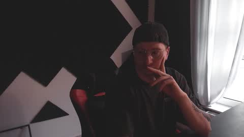 Snapshot of vacation__ chatting on 18, 3, 2026 vacation__ online show from 18, 3, 2026