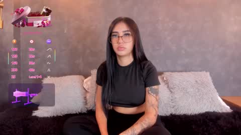 Snapshot of vaelina_angels chatting on 23, 2, 2026 VAELINA ANGELS online show from 23, 2, 2026