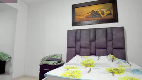 Vahiolet smith online show from 14, 4, 2026