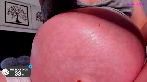 Snapshot of vainillacrepe chatting on 1, 3, 2025 Im Mila my onlyfans is vainillacrepe online show from 1, 3, 2025