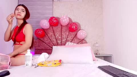 Vaiolet colls online show from 10, 2, 2026