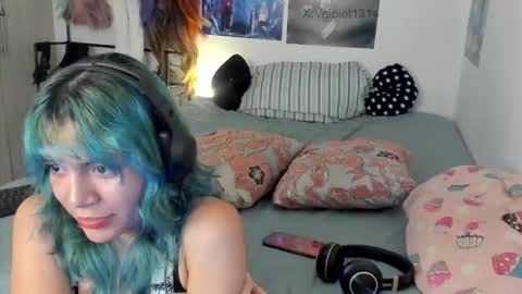 Vaiolet1314 online show from 5, 12, 2025