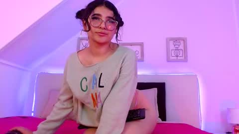 Snapshot of valeery_gomez chatting on 21, 2, 2025 Tifanny online show from 21, 2, 2025