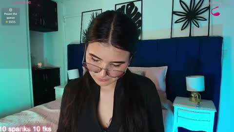 Snapshot of valeery_gomez chatting on 19, 9, 2025 Tifanny online show from 19, 9, 2025