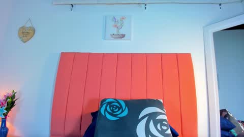 VALENTINA  3 online show from 9, 9, 2025