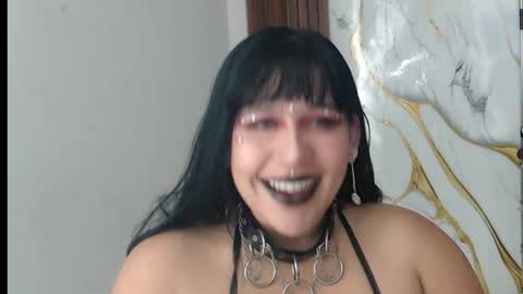 Snapshot of valen_ross7 chatting on 4, 5, 2026 valen_ross7 online show from 4, 5, 2026