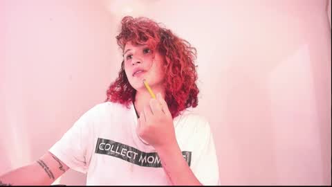 Snapshot of valent_27 chatting on 25, 2, 2025 Valentina online show from 25, 2, 2025