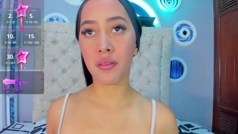 Snapshot of valentina_cortes72 chatting on 8, 1, 2025 Valentina online show from 8, 1, 2025