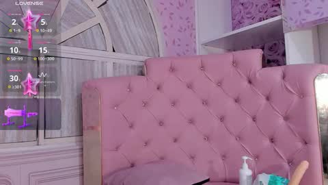 Snapshot of valentina_cortes72 chatting on 13, 9, 2025 Valentina online show from 13, 9, 2025