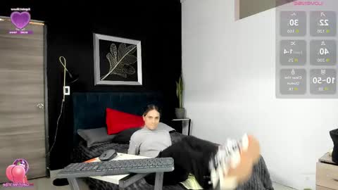 Snapshot of valentina_herrrera chatting on 5, 6, 2026 valentina_herrrera online show from 5, 6, 2026