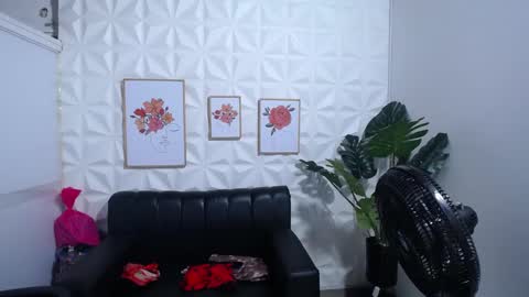 Snapshot of valentina_mature chatting on 21, 1, 2025 Valentina online show from 21, 1, 2025