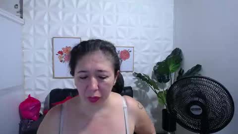 Snapshot of valentina_mature chatting on 20, 2, 2025 Valentina online show from 20, 2, 2025