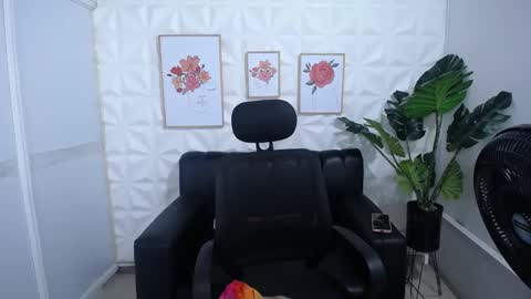 Snapshot of valentina_mature chatting on 12, 3, 2025 Valentina online show from 12, 3, 2025