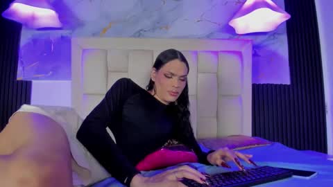 Valentina  online show from 24, 11, 2025