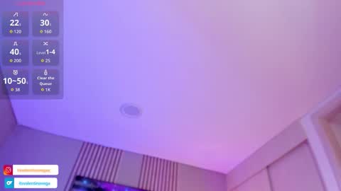 Snapshot of valentina_vegaa chatting on 26, 11, 2025 Val online show from 26, 11, 2025