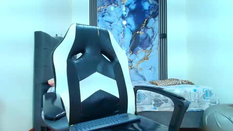 valentina_y_sneiderr online show from 23, 2, 2026