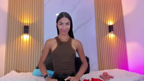 Snapshot of valentinaliux_ chatting on 13, 7, 2026 valentinaliux_ online show from 13, 7, 2026