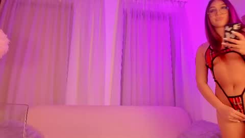 Snapshot of valentinamonroee_ chatting on 21, 6, 2026 Valentina online show from 21, 6, 2026