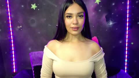 valentinarojass_ online show from 30, 5, 2026
