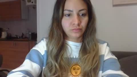 Snapshot of valentinaseleni24 chatting on 4, 7, 2026 valentinaseleni24 online show from 4, 7, 2026