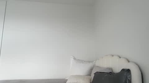 Snapshot of valentinaxo_ chatting on 12, 9, 2025 Valentina online show from 12, 9, 2025