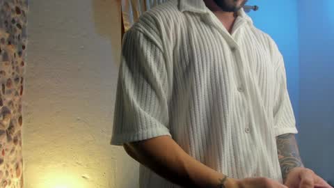 valentino online show from 30, 12, 2024