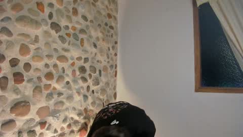 valentino online show from 4, 1, 2025