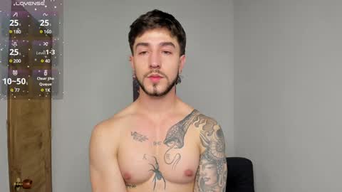 valentino online show from 30, 1, 2025