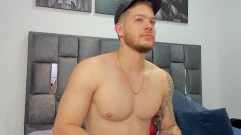 Valentino Ferrari online show from 2, 12, 2024