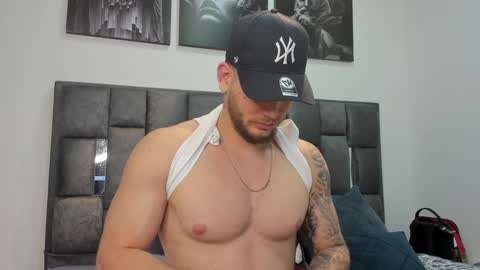 Valentino Ferrari online show from 19, 12, 2024