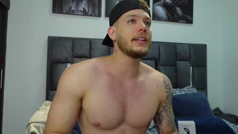 Valentino Ferrari online show from 30, 1, 2025