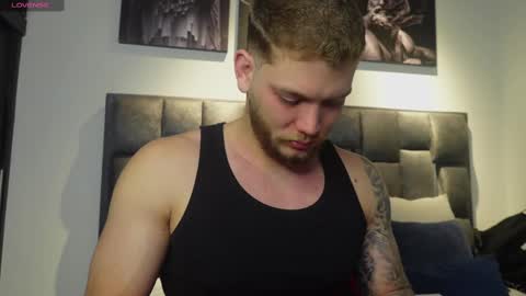 Valentino Ferrari online show from 4, 3, 2025