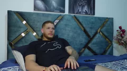 Valentino Ferrari online show from 30, 9, 2025