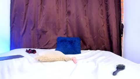 VALENTINO MOURA online show from 27, 2, 2025