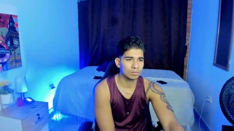 VALENTINO MOURA online show from 3, 3, 2025