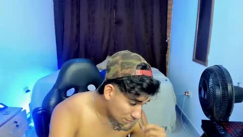 VALENTINO MOURA online show from 3, 3, 2025