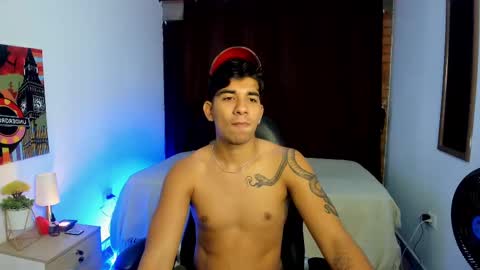 VALENTINO MOURA online show from 6, 3, 2025