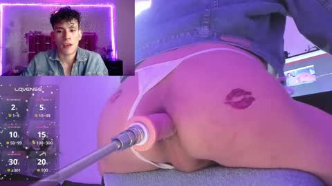 Snapshot of valentinomoreti chatting on 3, 3, 2025 Valentino online show from 3, 3, 2025