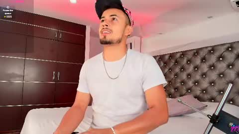 Snapshot of valentinos_ chatting on 17, 7, 2026 Valentinos online show from 17, 7, 2026