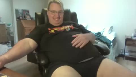 Snapshot of valenwren chatting on 12, 10, 2025 Wren V. online show from 12, 10, 2025
