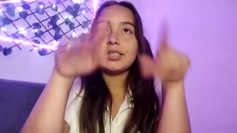 Snapshot of valeria_cherry chatting on 2, 3, 2025 valeria online show from 2, 3, 2025